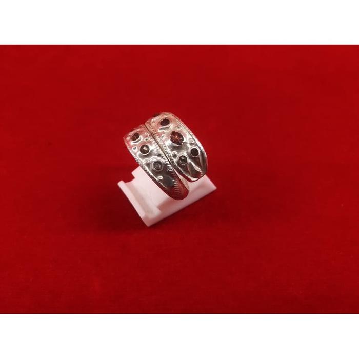 Cincin Motif Lawasan Kuno Ulan Ulan Mata Intan