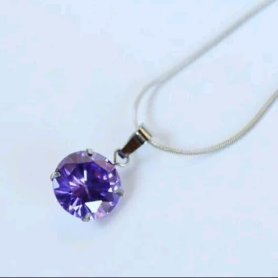 KALUNG LIONTIN WANITA TITANIUM BATU PERMATA UNGU