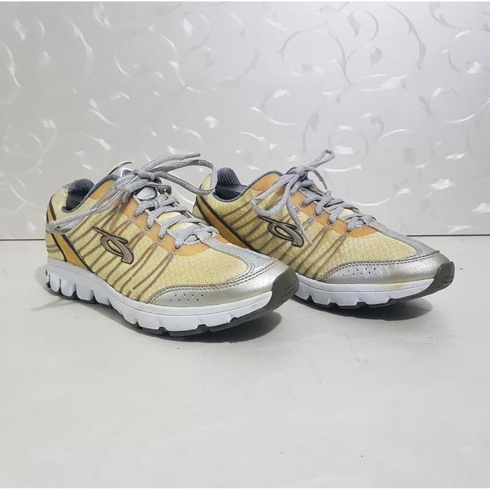 Sepatu Prospecs Korea Size 36 sd 37 sd 37.5 Original 100% Second Bekas