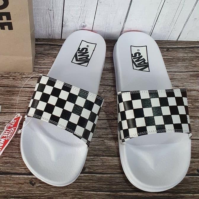 VANS SLIDES CHECKERBOARD BLACK WHITE,SANDAL VANS ORIGINAL MURAH