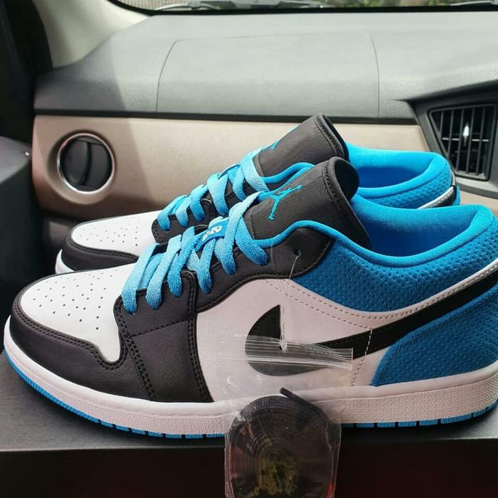 AIR JORDAN 1 LOW LASER BLUE SE , SIZE 44.5