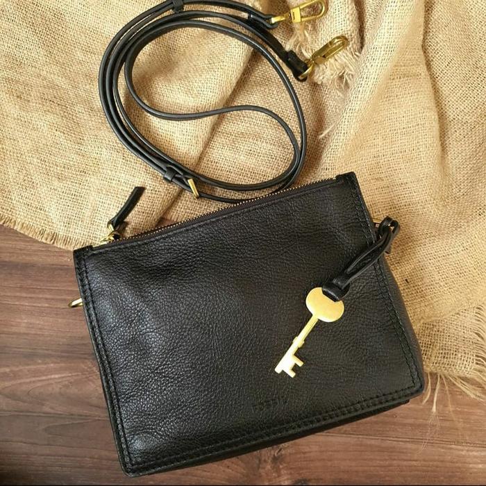 Fossil Preloved Campbell Black Crossbody