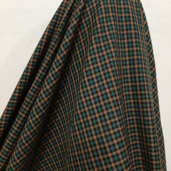 Kain Semi Wool Kotak Kecil ( Warna Hijau Olive )