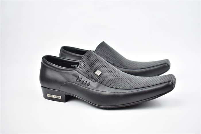 SEPATU PANTOFEL PRIA BOBBY BROWN BBR 003 (39-43)