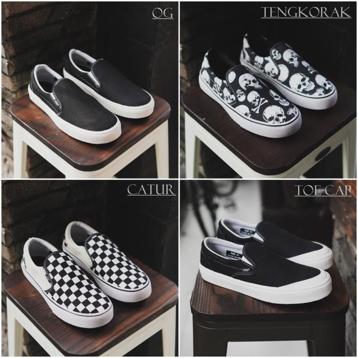Sepatu Pria Vans Slop Motif Sneakers Tanpa Tali Kuliah Kerja Sekolah